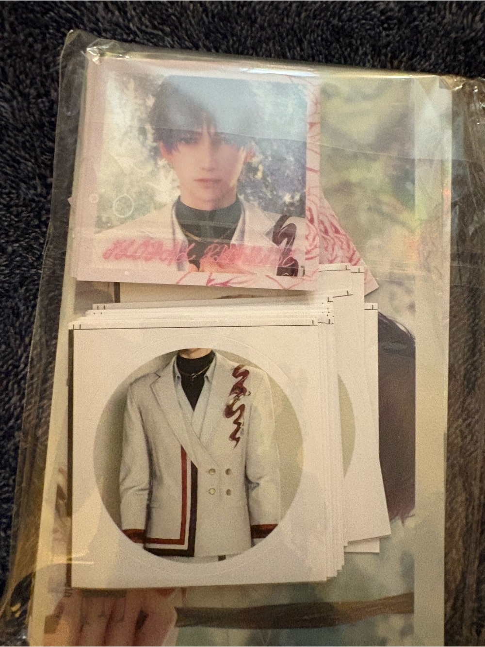 K-Pop Photocard and Sticker Collection - Assorted Multi-Color - Picture 13 of 16